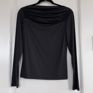 Elastic shoulders long sleeve top
